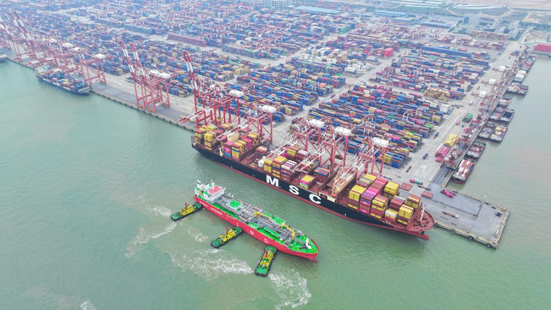 广州港实现“锚地+码头”全模式LNG加注，助力货主降本增效与绿色航运升级