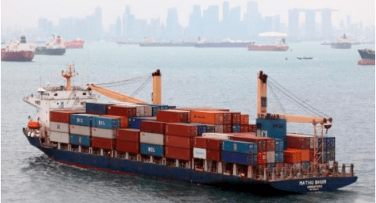 2022年海运运价暴跌60%，有公司最先拆毁集装箱船了
