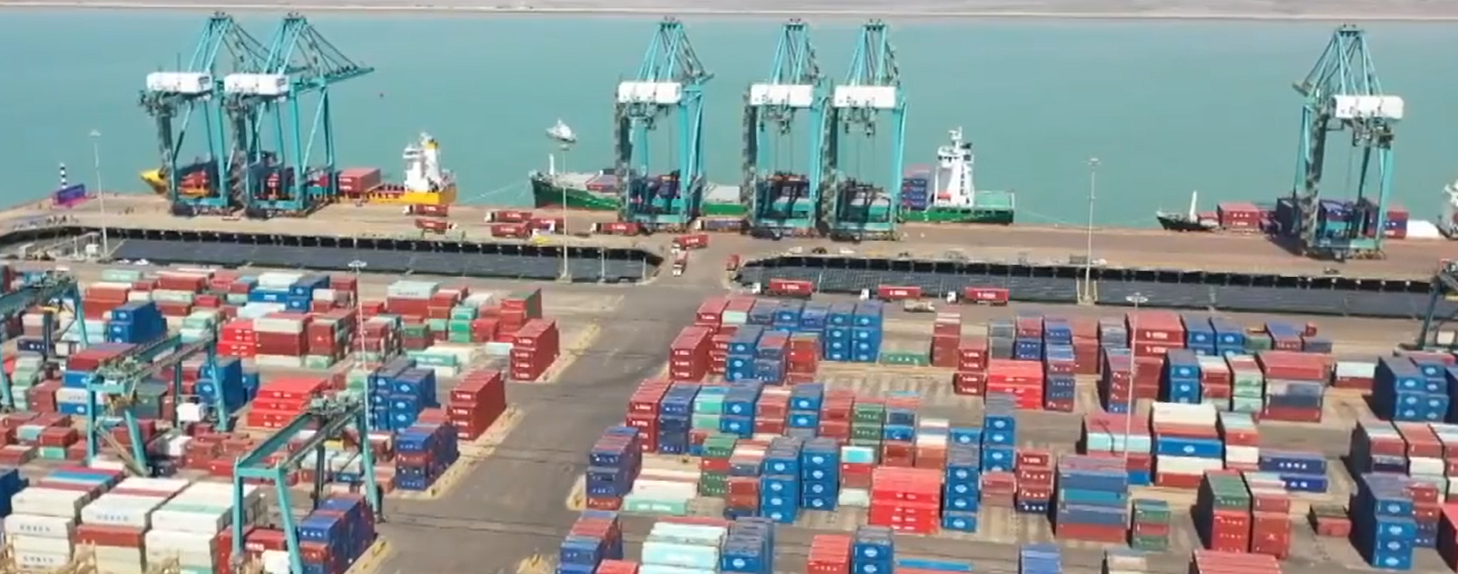 海运公司缩减运力初生效果，部分航线最先爆舱！