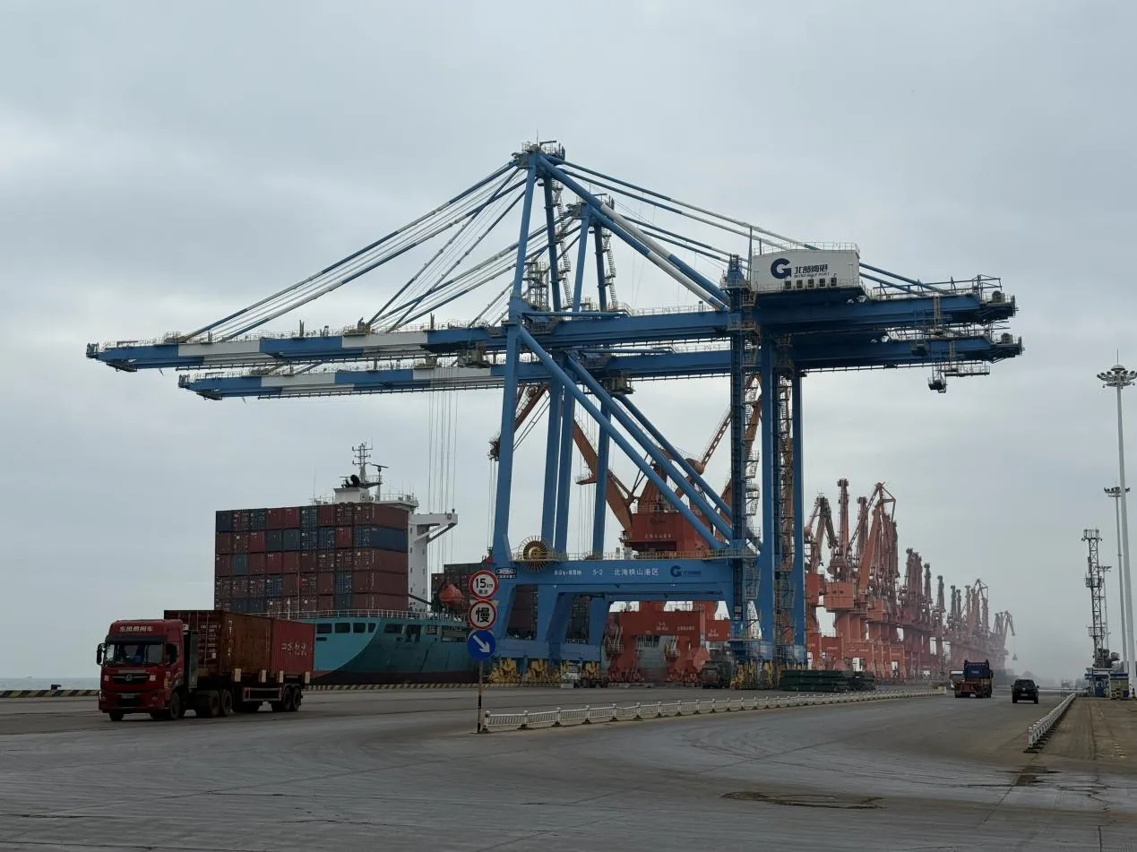 北部湾港前三季度集装箱吞吐量稳健增添，打造高效益物流新通道